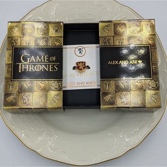 Alex and Ani GOT 14kt Gold Lannister Signet Ring - Picture 2 of 9